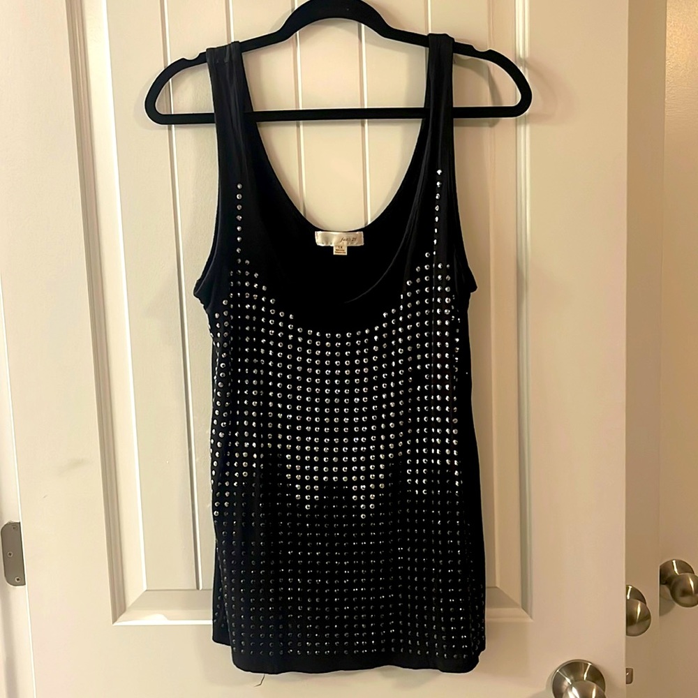 Women’s 1X faith 21 studded tank top, black with silver and black studs